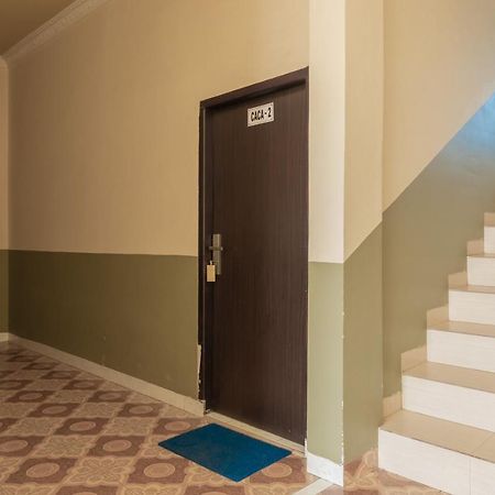 Urbanview Hotel Nugraha Palembang By Reddoorz Exterior photo
